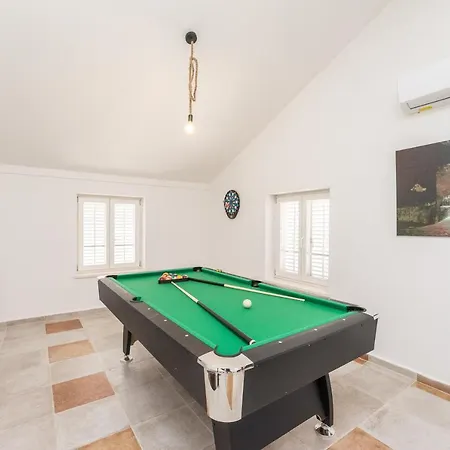 Villa Luxury Aenona *