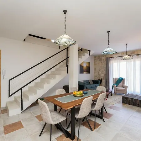 Luxury Aenona *