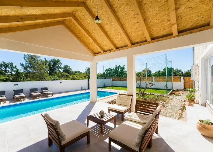 Luxury Aenona Villa *