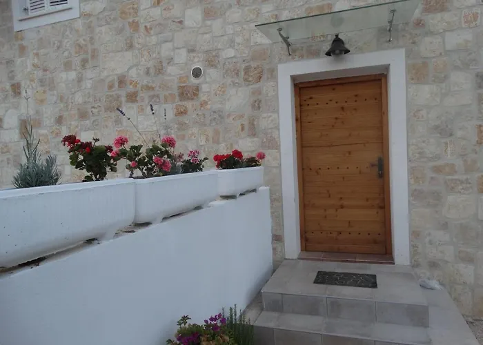Luxury Aenona Villa